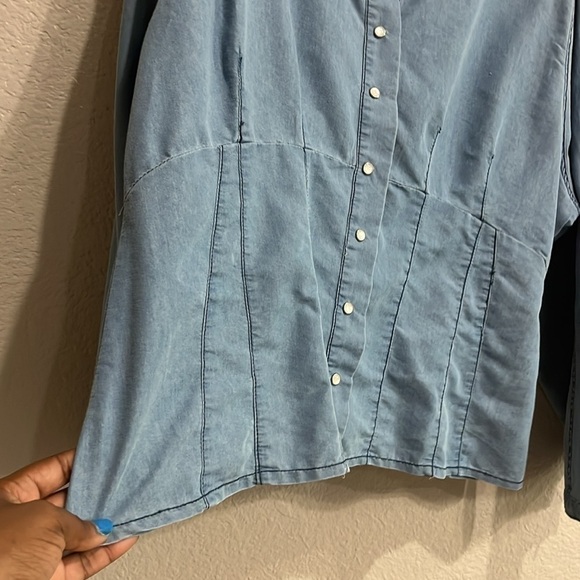 Kroix Womens Size 1X Long Sleeve Shirt Jean Look Pearl Snap - Picture 5 of 10